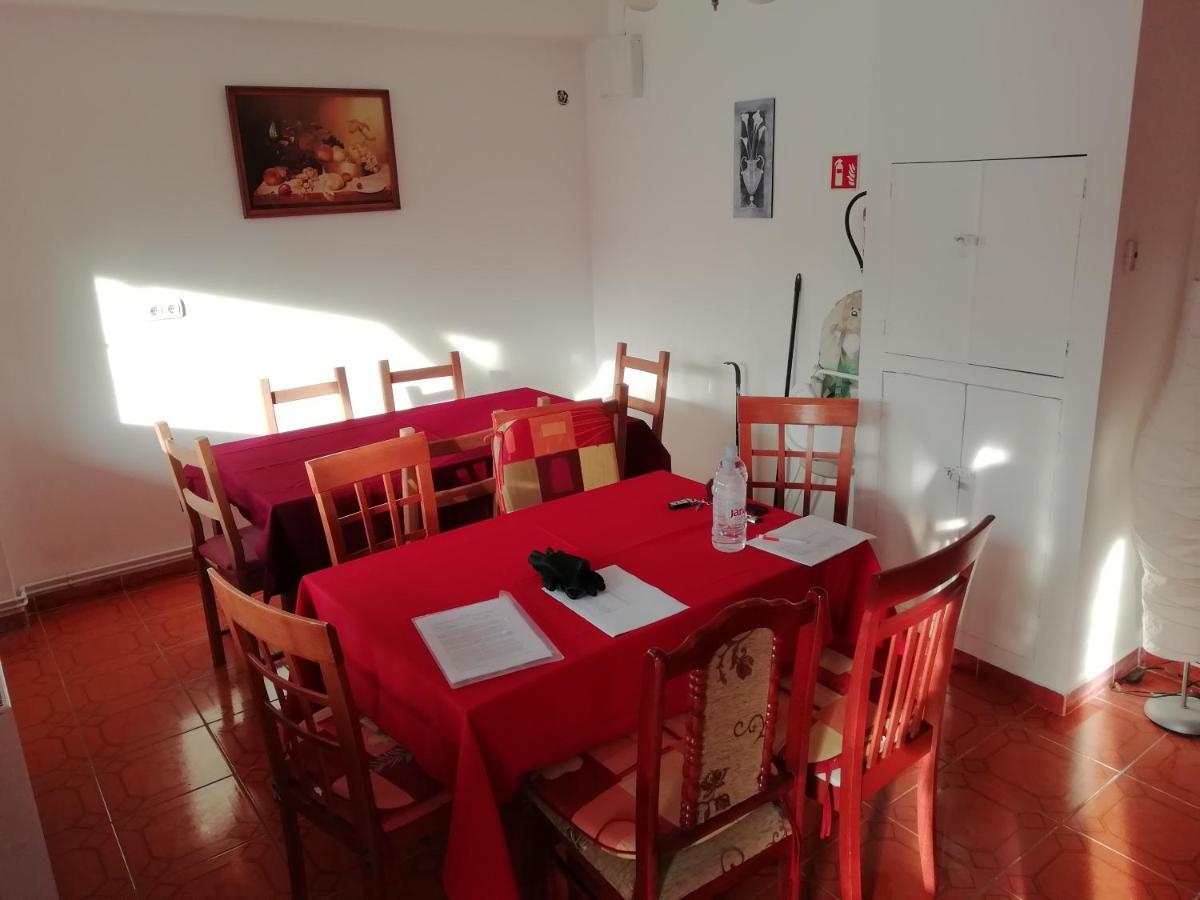 米什科尔茨 Asta La Vista Vendeghaz酒店 外观 照片