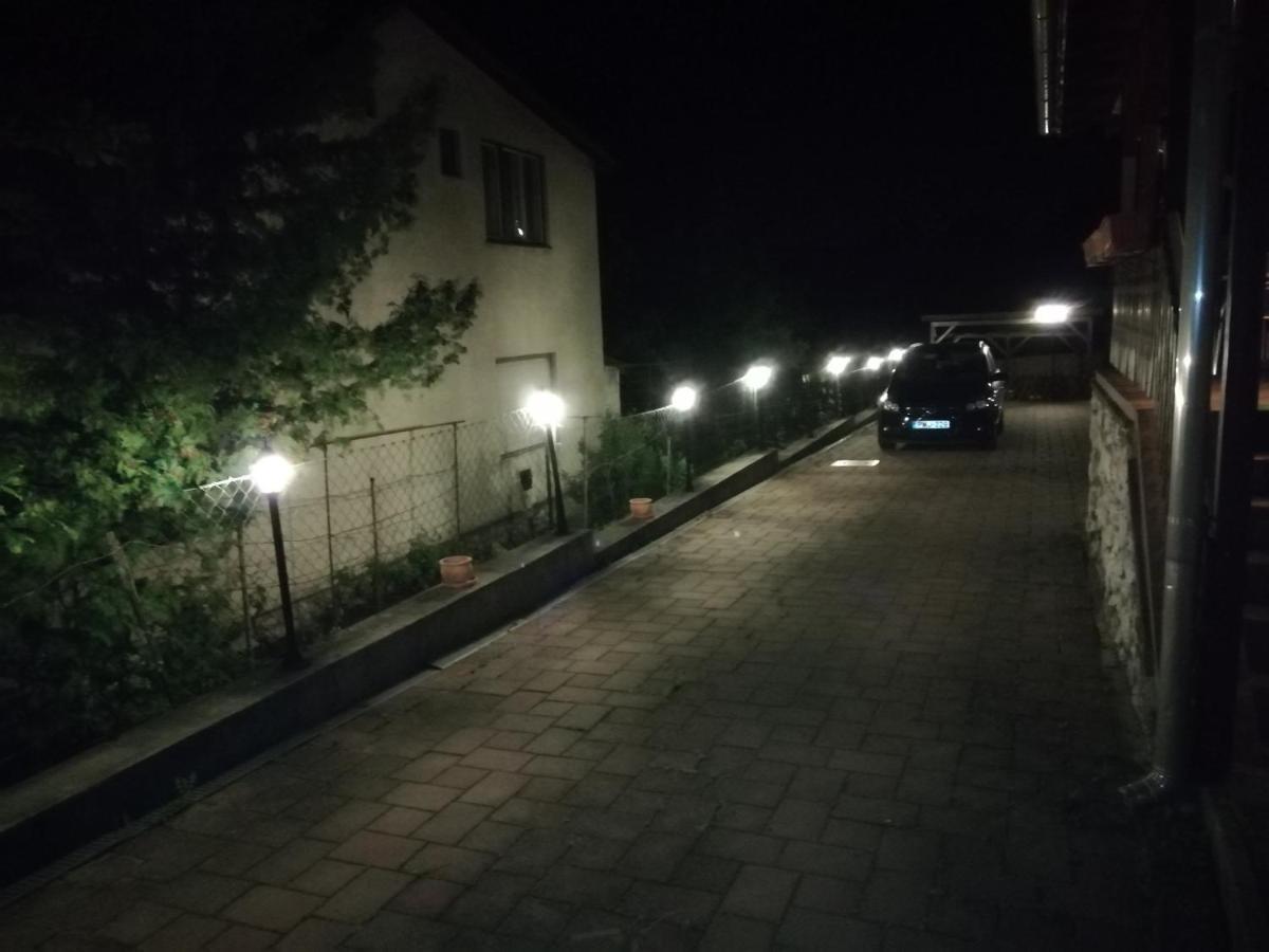 米什科尔茨 Asta La Vista Vendeghaz酒店 外观 照片